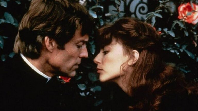 Tiếng Chim Hót Trong Bụi Mận Gai: Kiệt Tác Văn Học Về Nữ Quyền