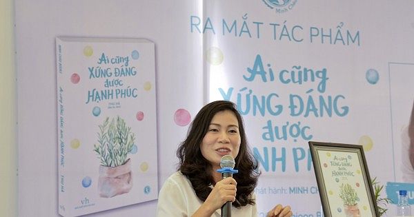 cam-nhan-sach-ai-cung-xung-dang-duoc-hanh-phuc-lo-trinh-tim-thay-ban-than-va-hanh-phuc-cua-tuoi-t-235-6093